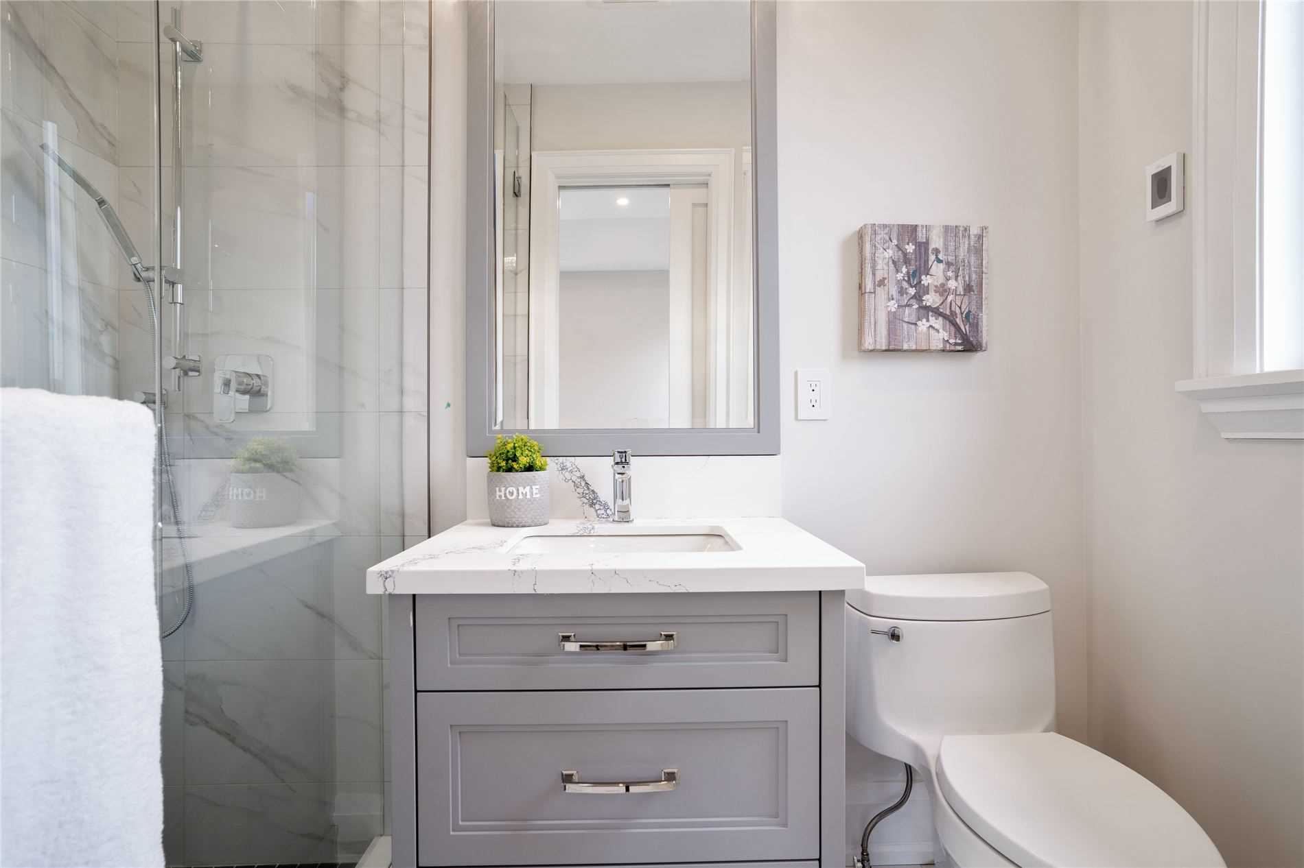 297 Savoy Cres
