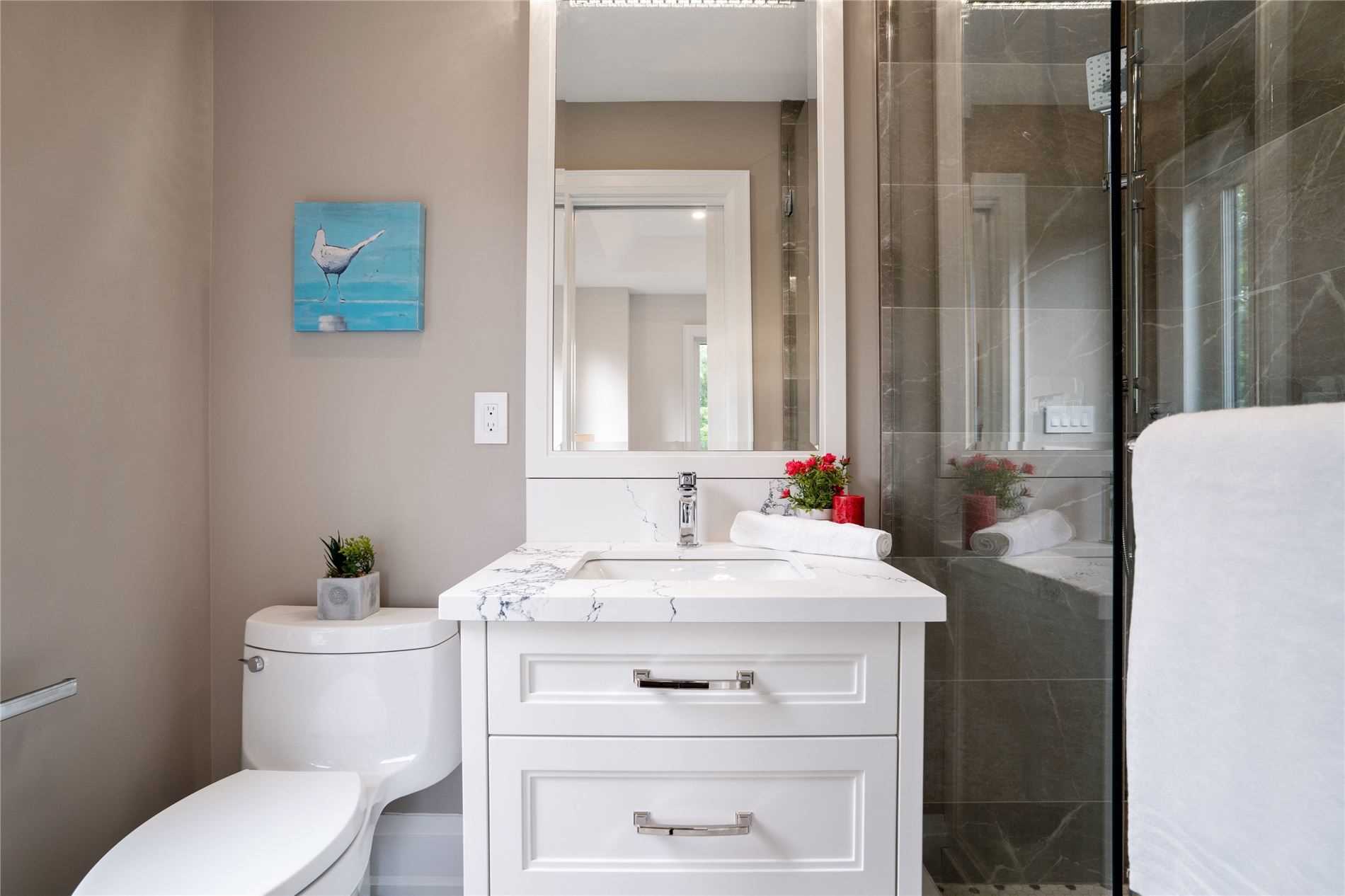 297 Savoy Cres