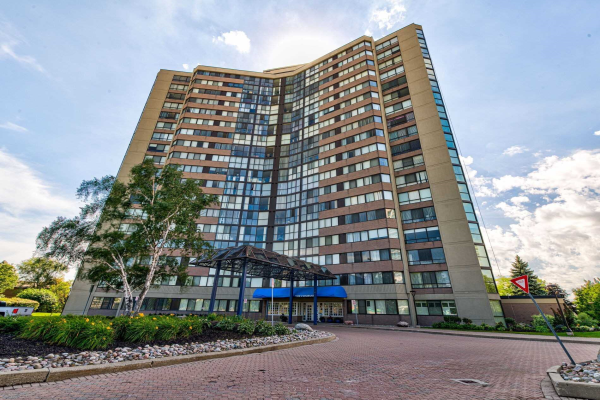 1360 Rathburn Rd E 1360 Rathburn Rd E
