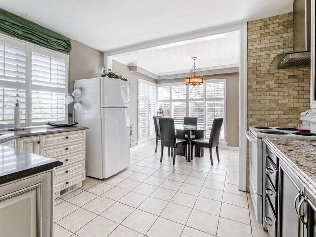 1392 Tansley Dr