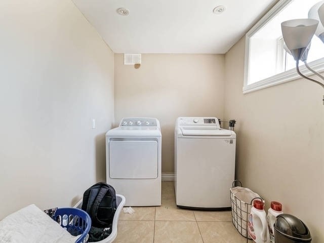 1392 Tansley Dr