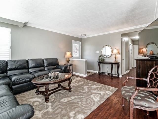 1392 Tansley Dr