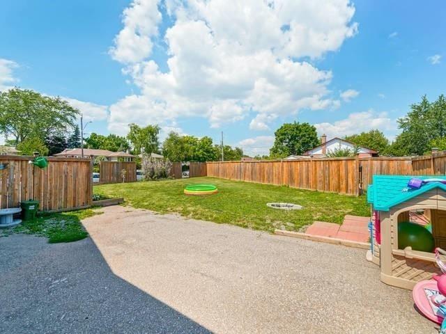 1392 Tansley Dr