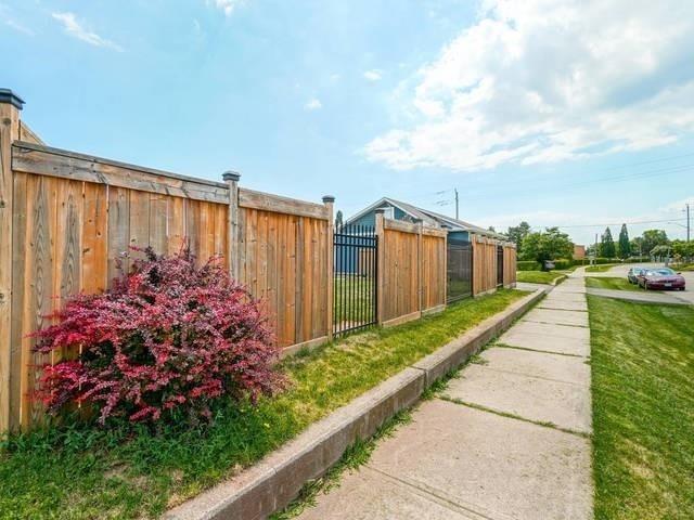 1392 Tansley Dr