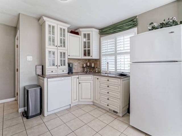 1392 Tansley Dr