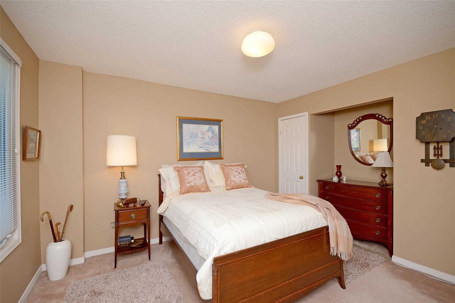 Listing W4897944 - Large Photo # 24