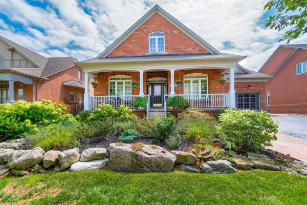 1597 Hallstone Rd, Brampton