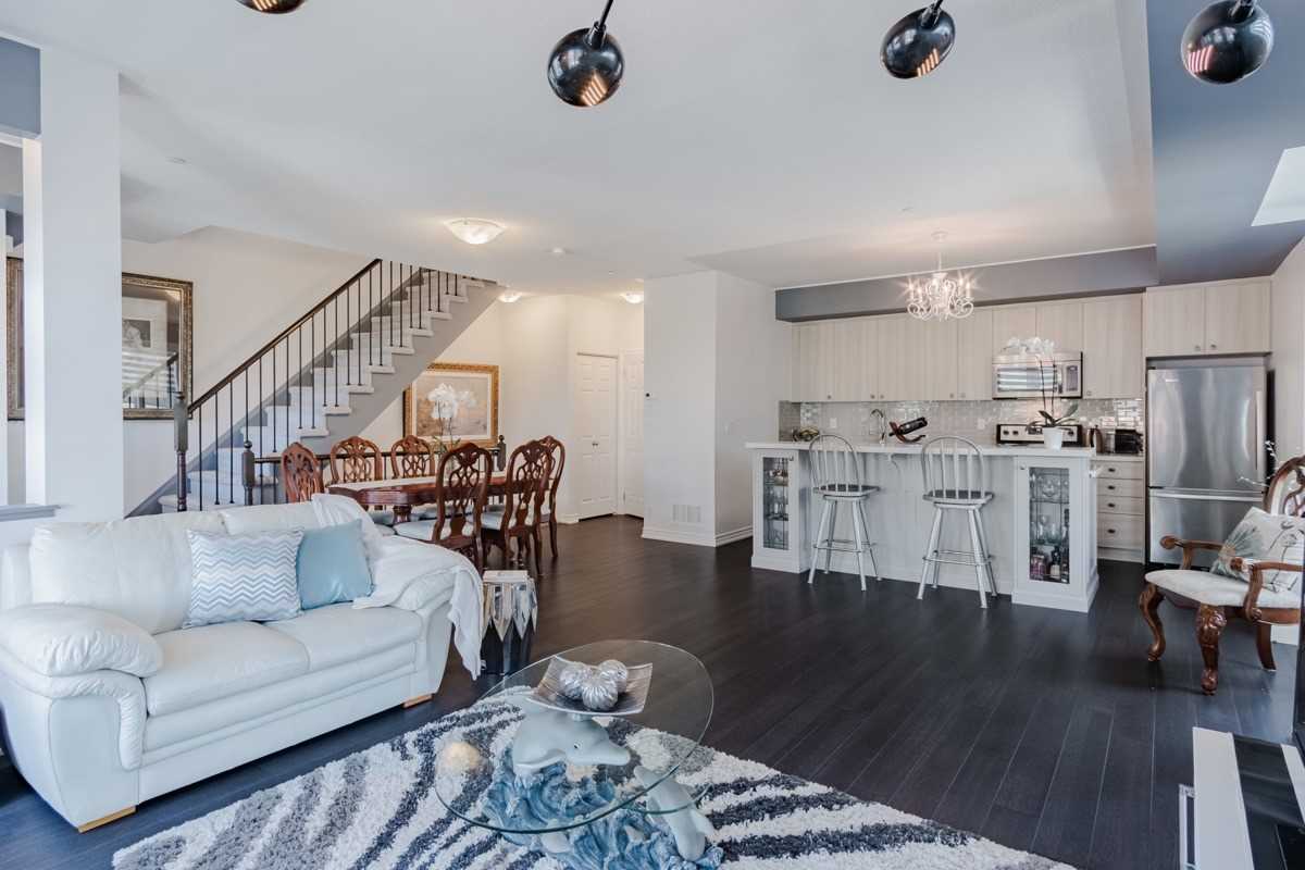 Listing W4912685 - Large Photo # 2