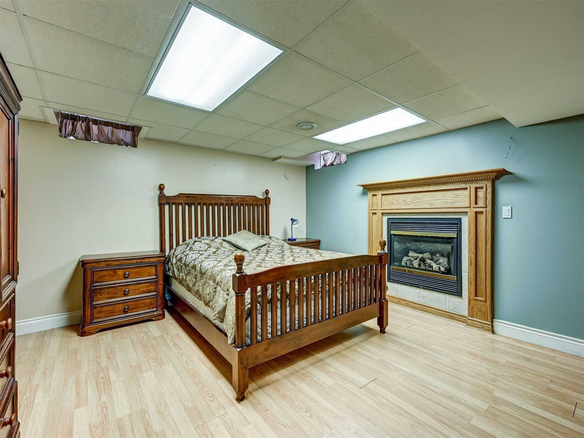943 Preston Manor Dr