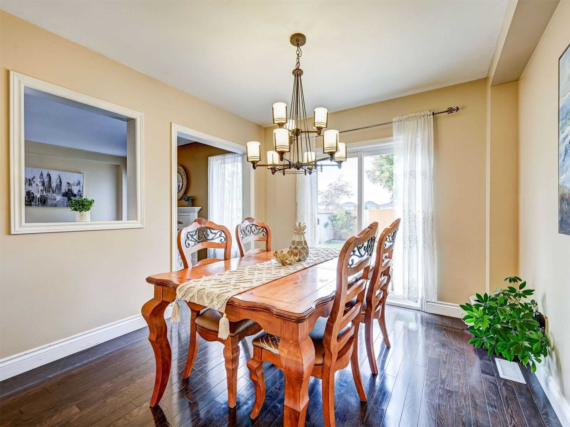 943 Preston Manor Dr
