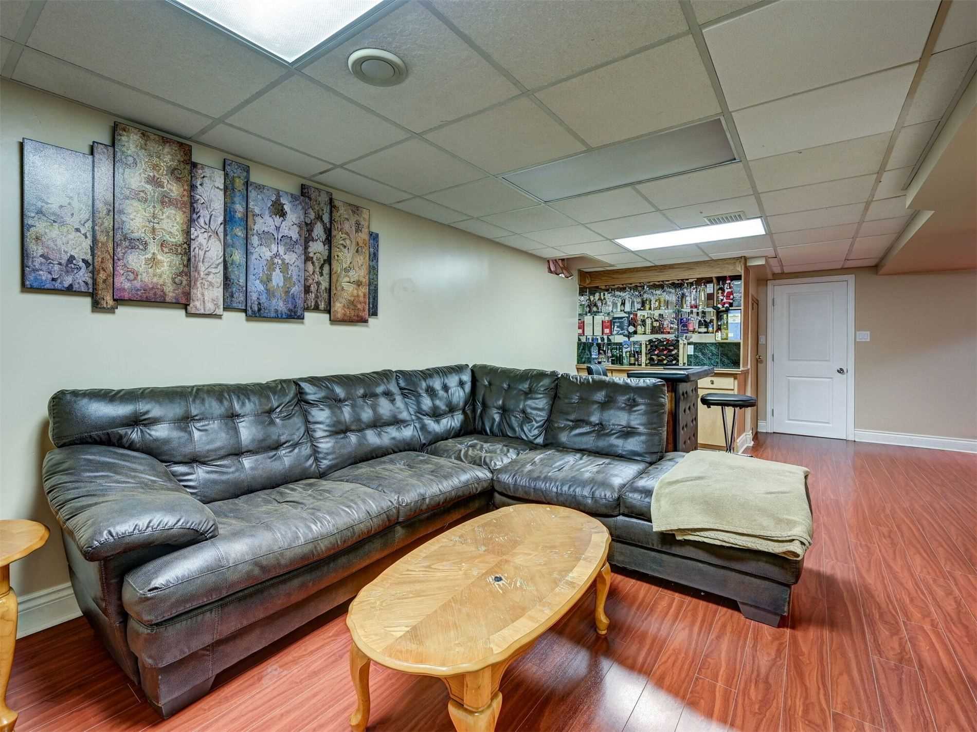 943 Preston Manor Dr