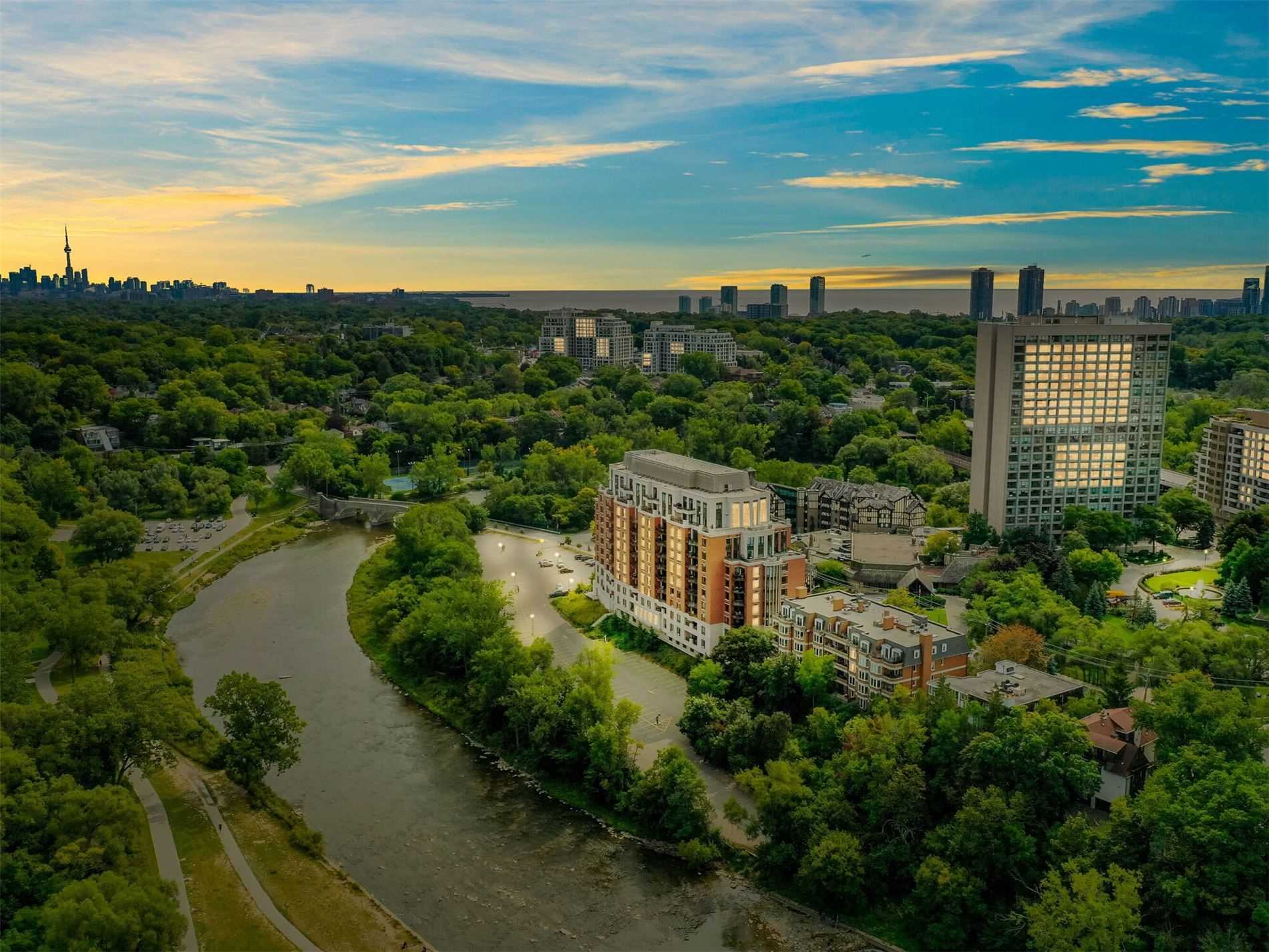 Old Mill Rd (MLS® W4913964) See this condo apartment for sale in