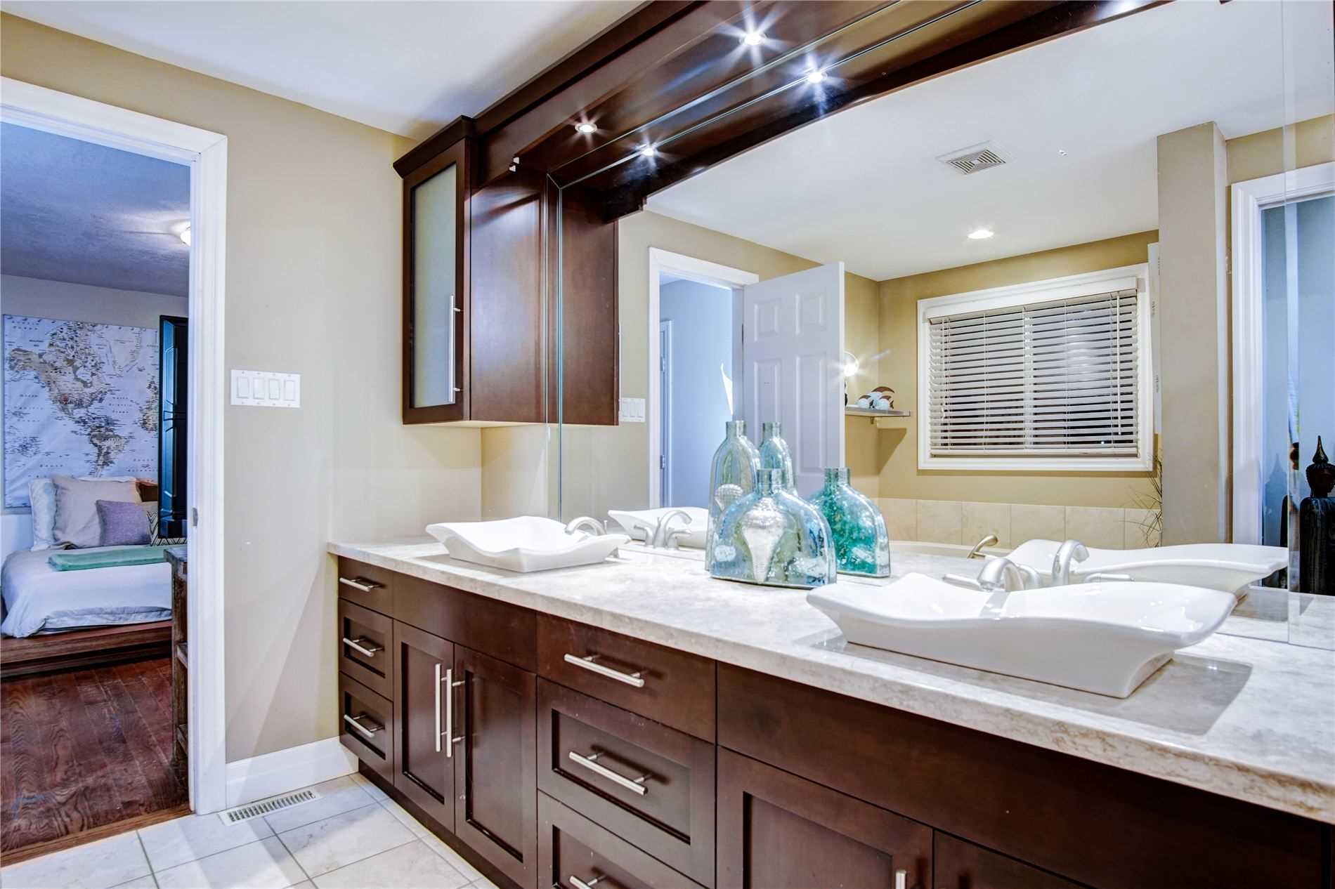 Listing W4916001 - Large Photo # 24