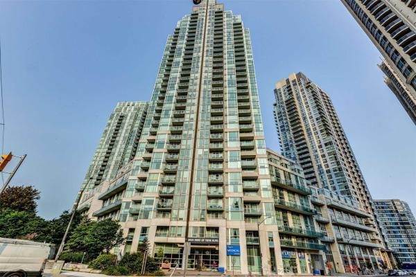 3939 Duke Of York Blvd, Mississauga