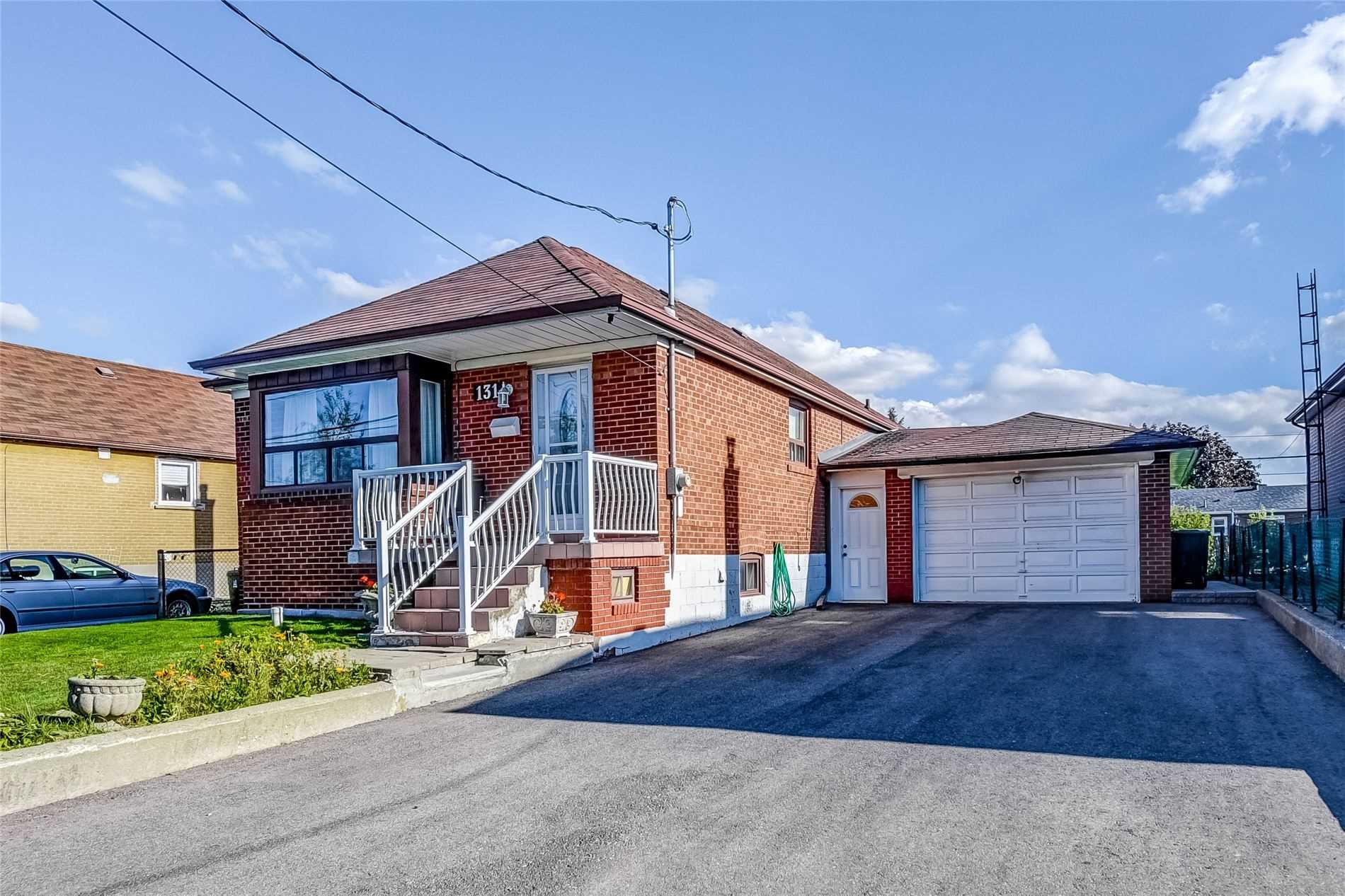 Anthony Rd (MLS® W4918942) See this detached house for sale in