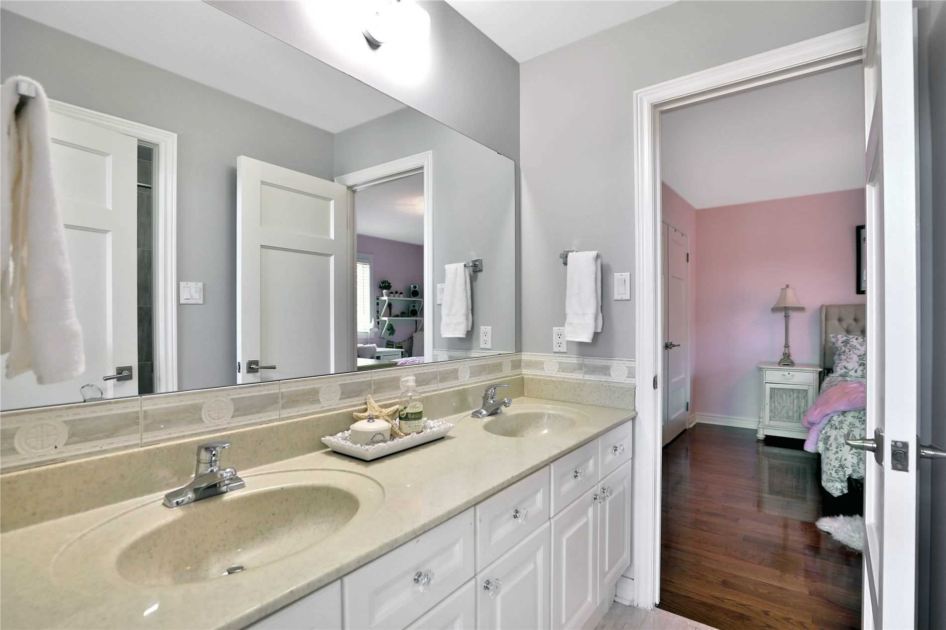 Listing W4921805 - Large Photo # 18