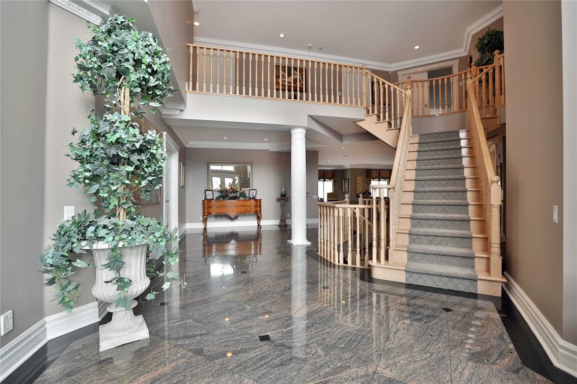 Listing W4922038 - Large Photo # 2