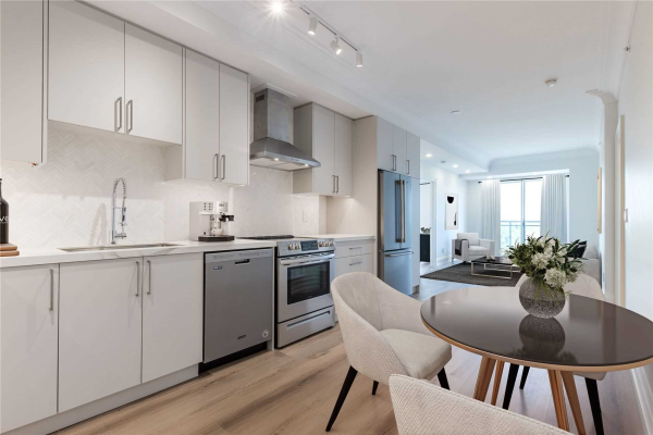760 The Queensway Ave, Toronto