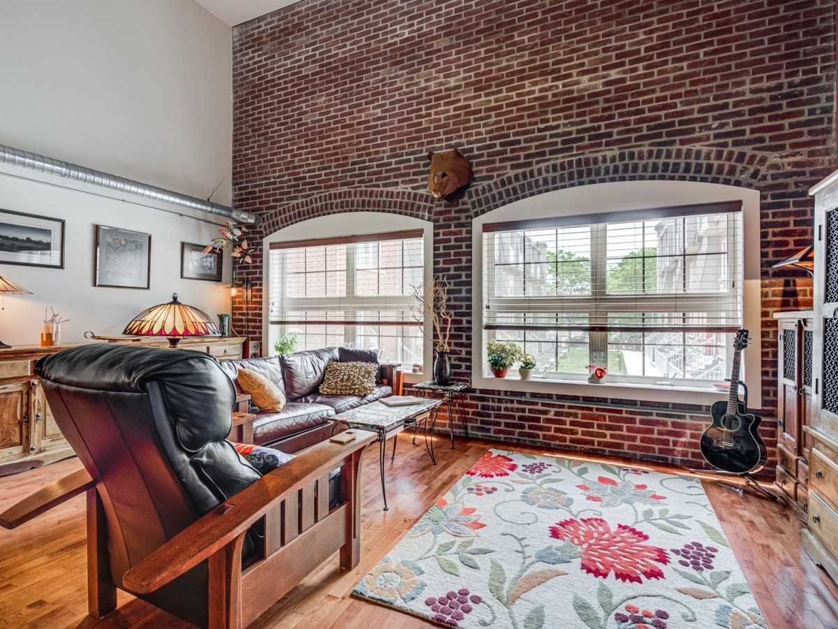 Listing W4927895 - Large Photo # 6