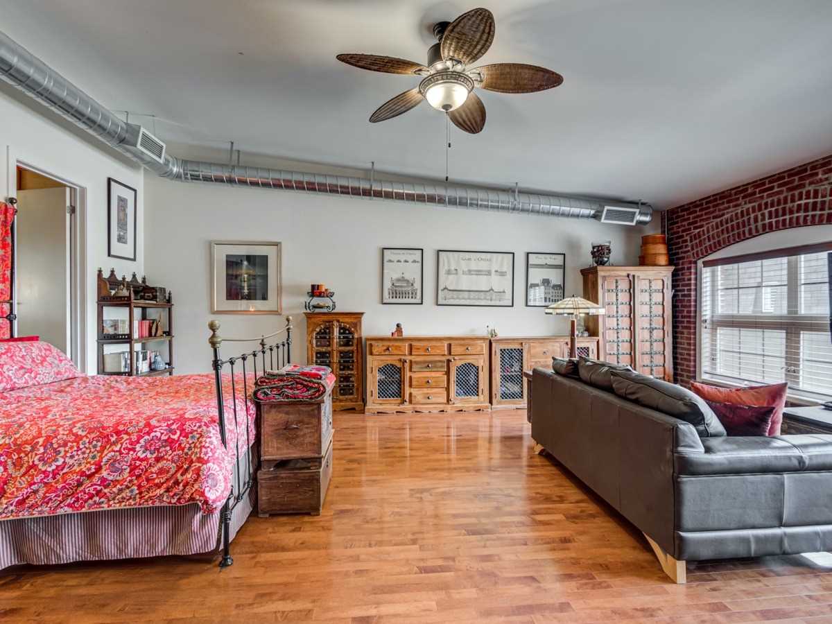 Listing W4927895 - Large Photo # 20