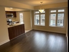 60 Parrotta Dr, #275