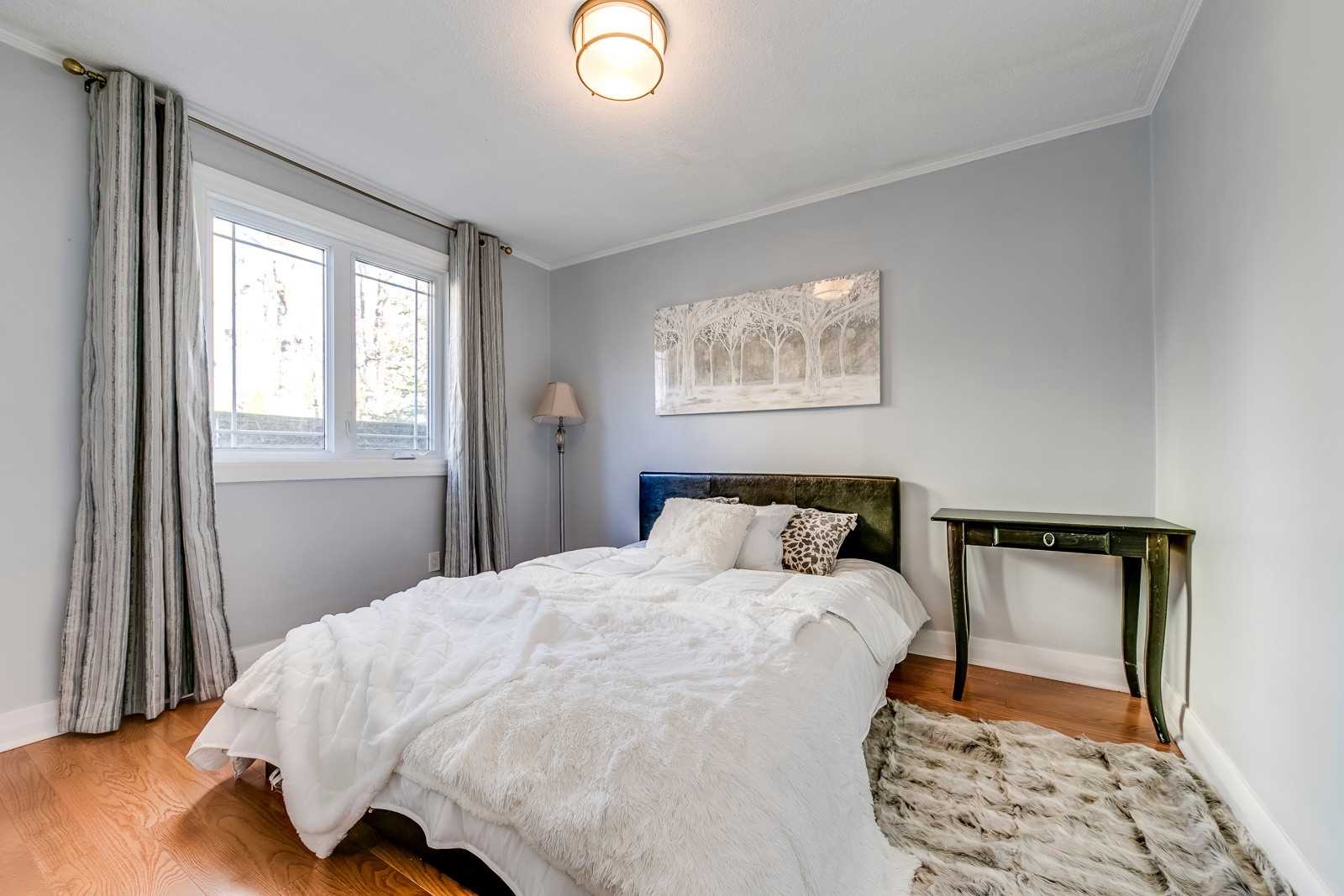 8 Kingswood Rd