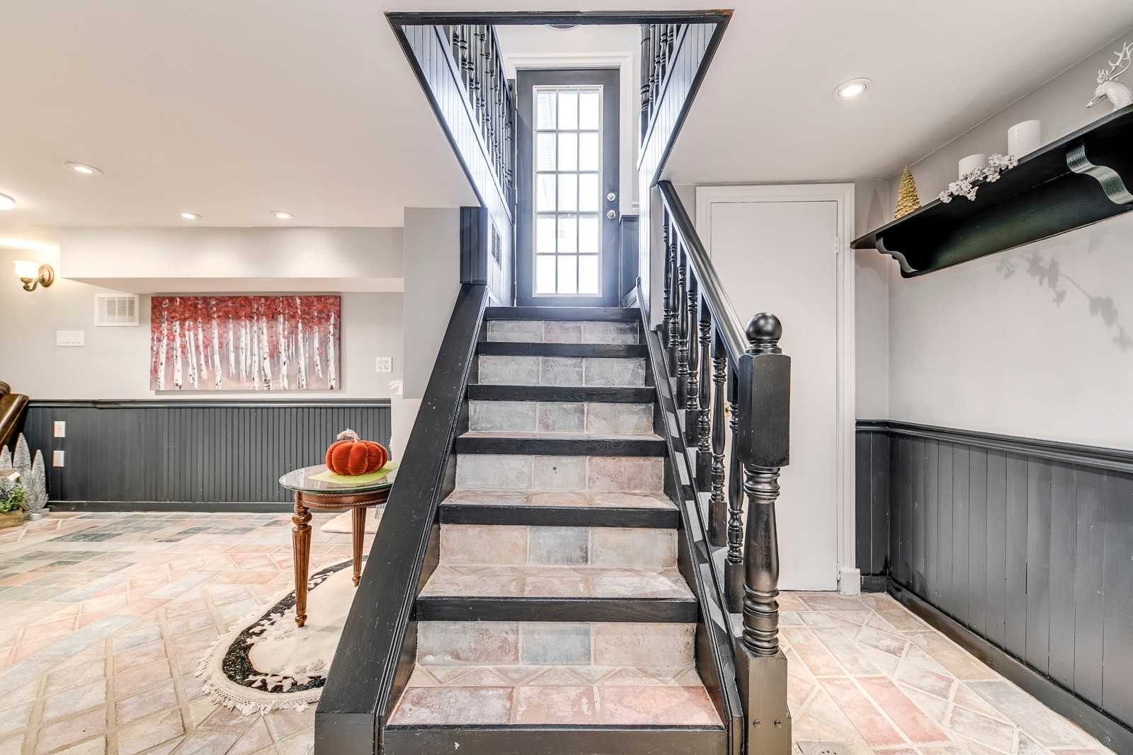 8 Kingswood Rd