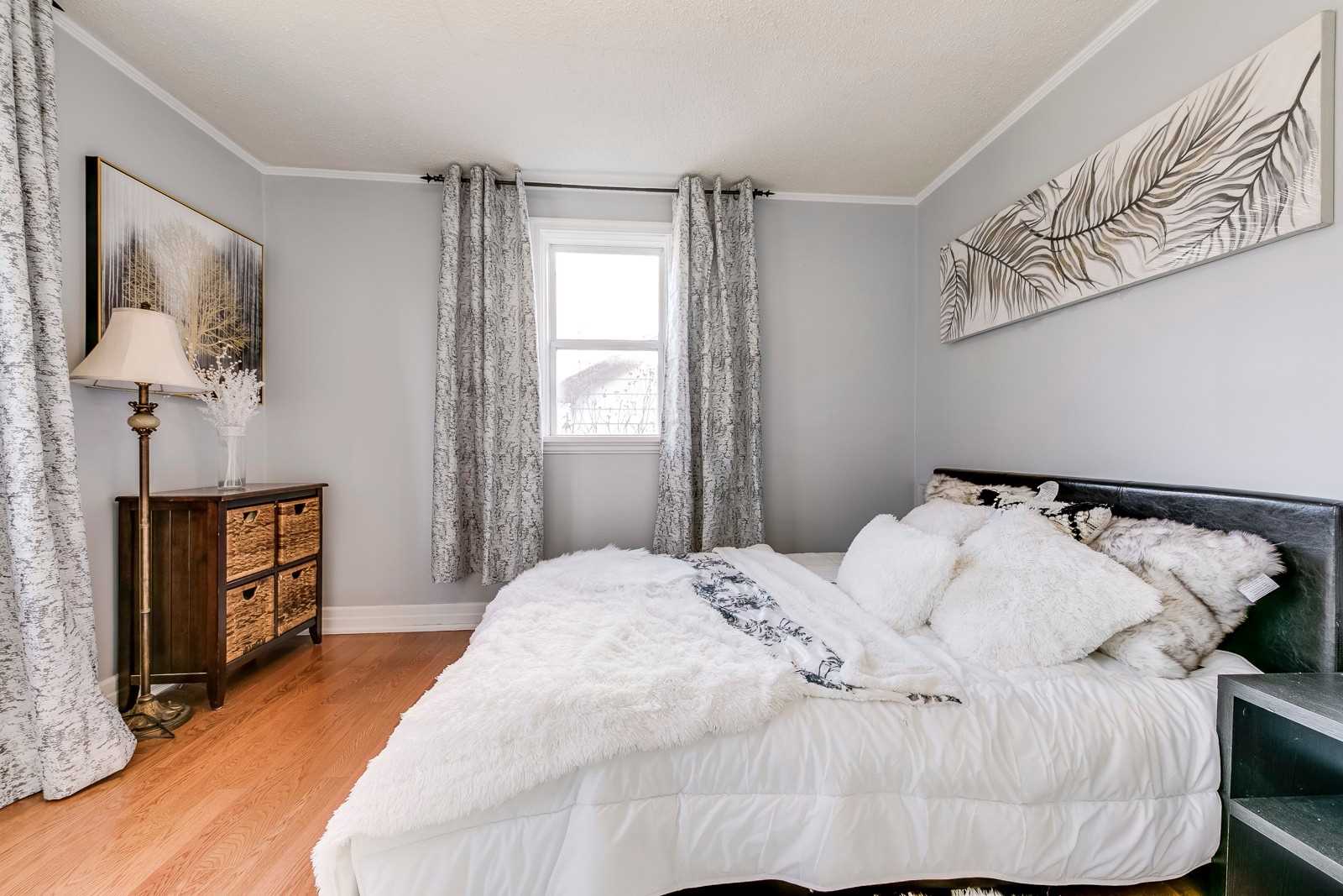 8 Kingswood Rd