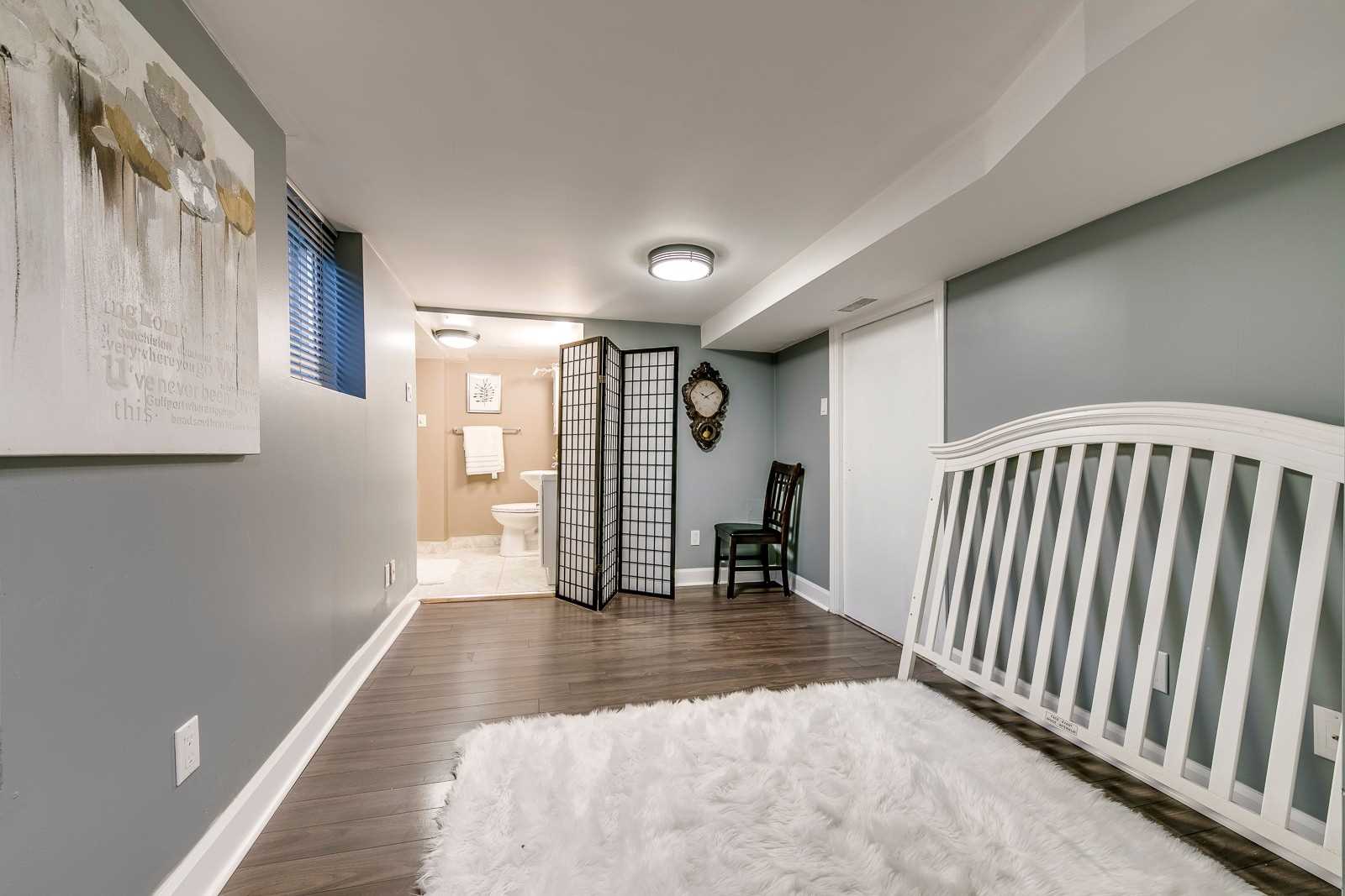 8 Kingswood Rd