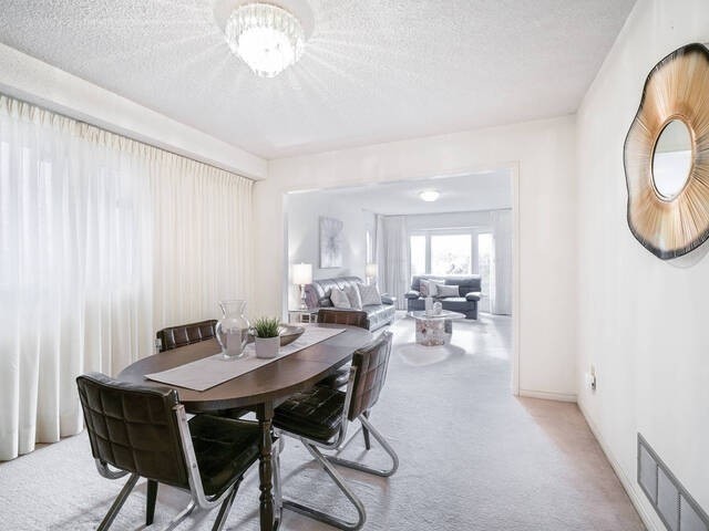 Listing W4977249 - Large Photo # 12