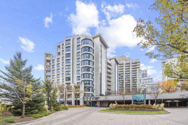 2095 Lake Shore Blvd W 2095 Lake Shore Blvd W
