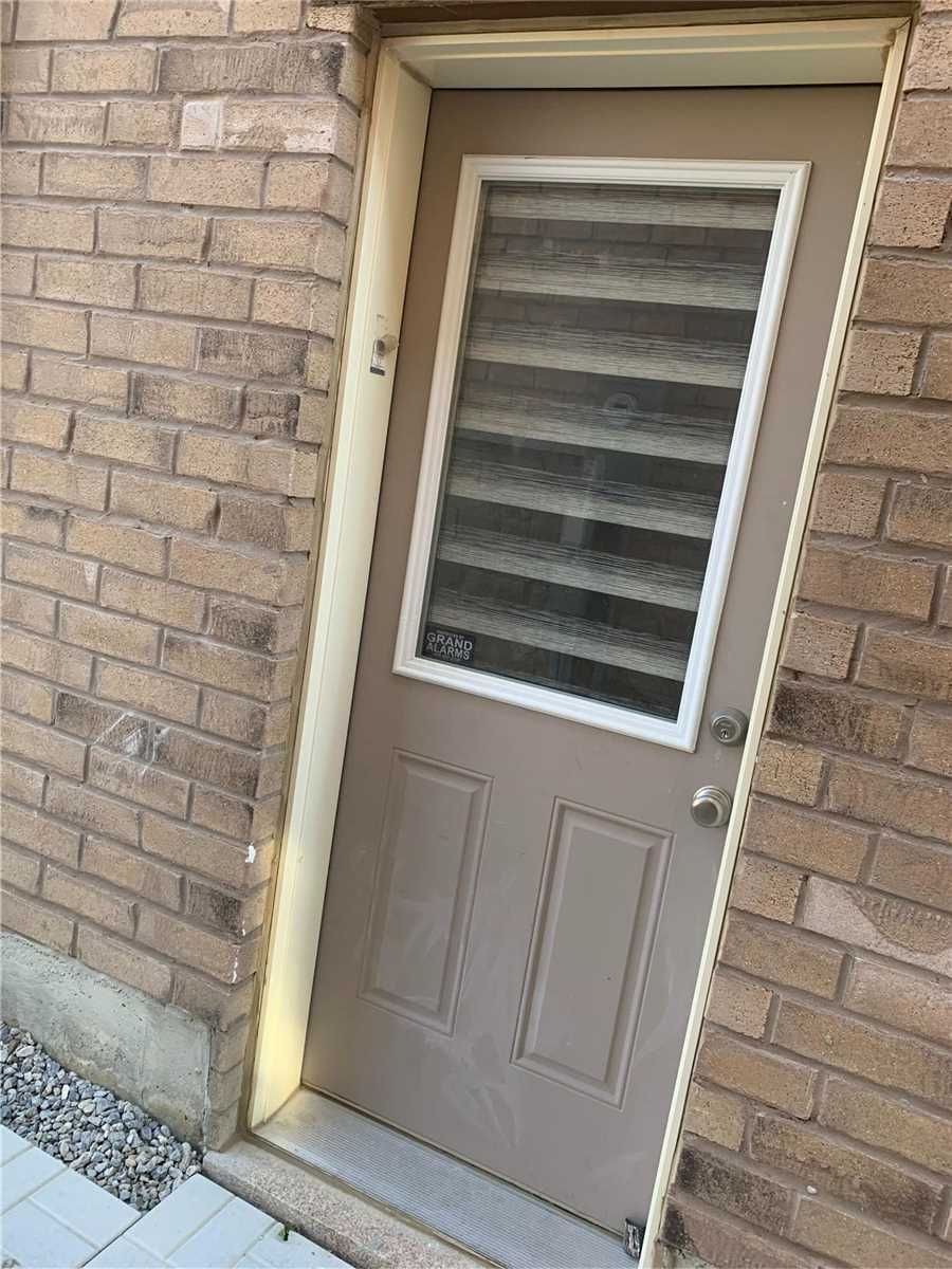 15 George Gray Dr, #Bsmt