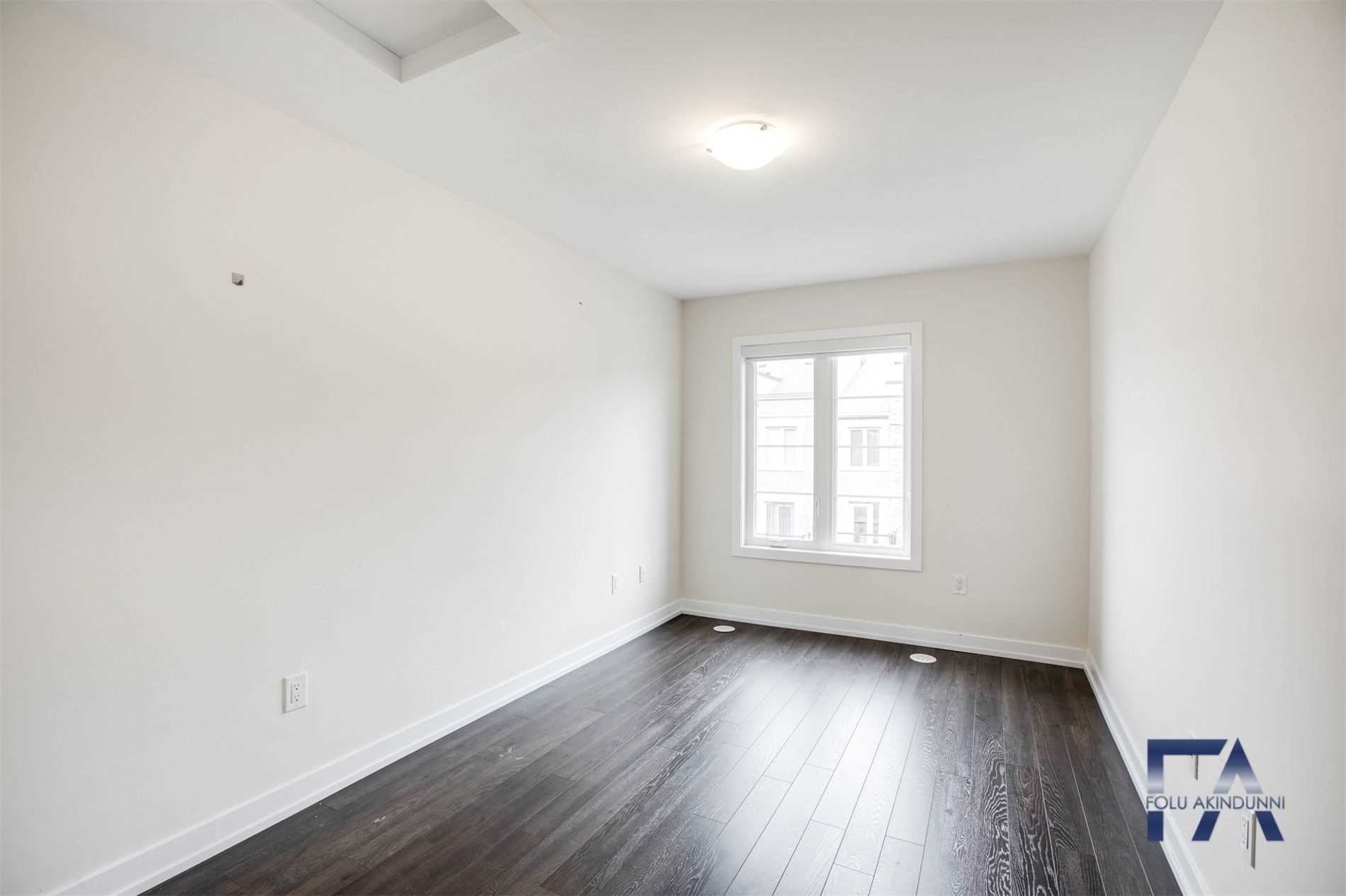 60 Parrotta Dr, #275