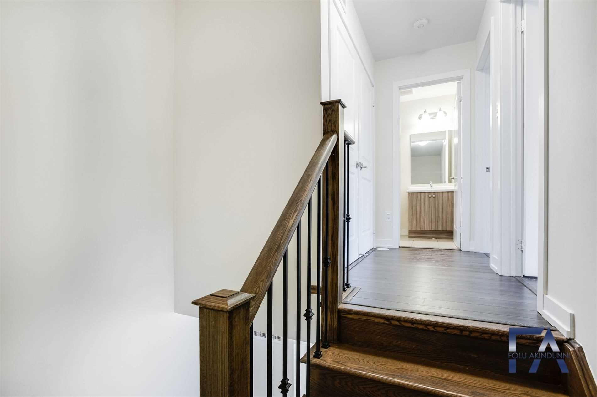 60 Parrotta Dr, #275