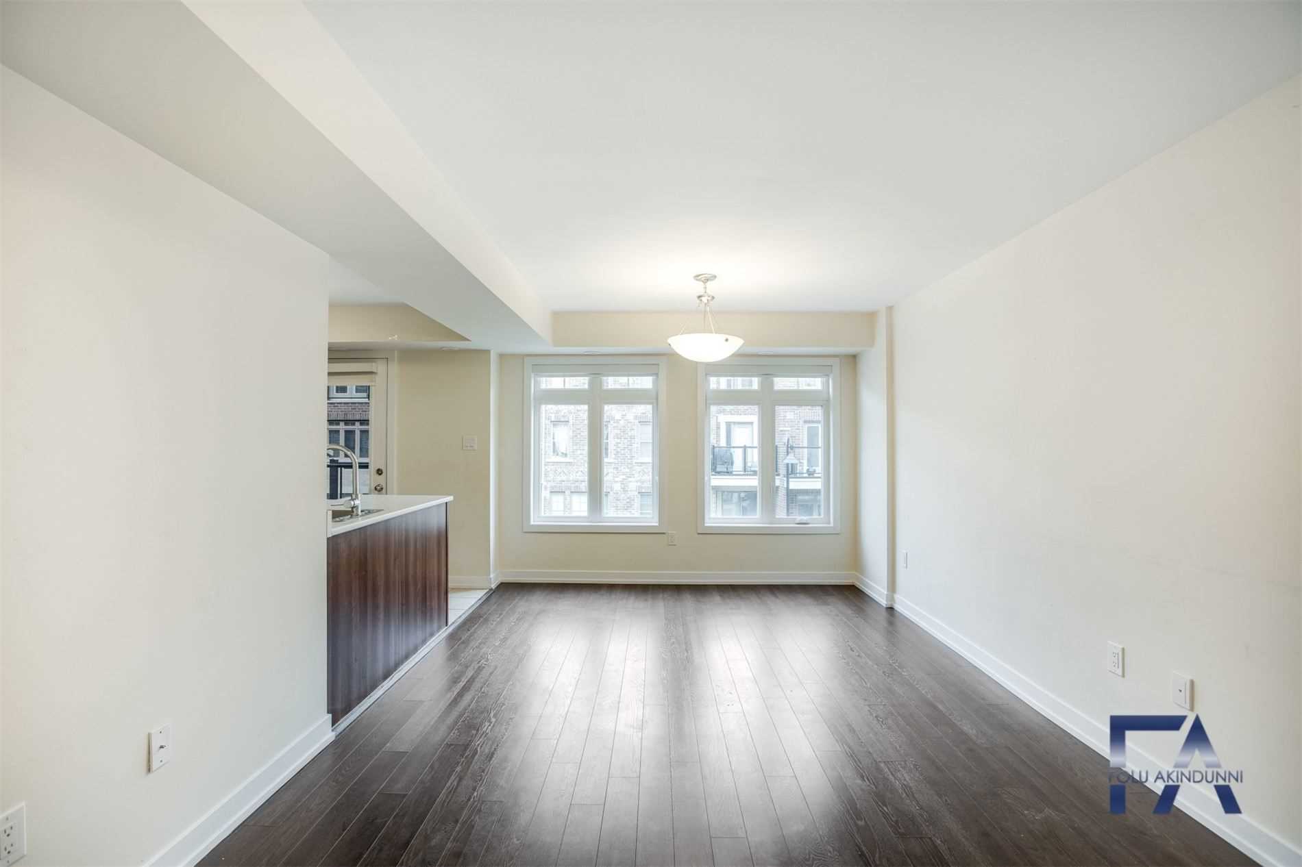 60 Parrotta Dr, #275