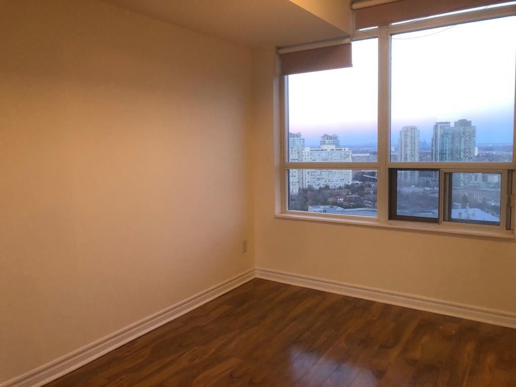 3880 Duke Of York Blvd, #2409