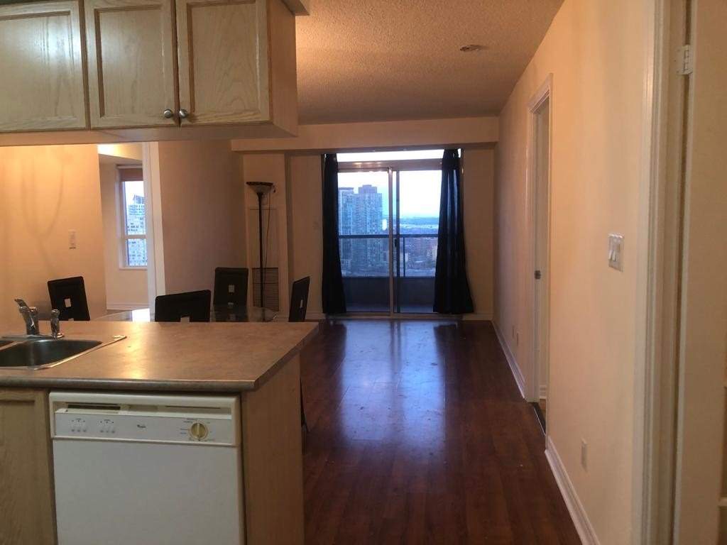3880 Duke Of York Blvd, #2409