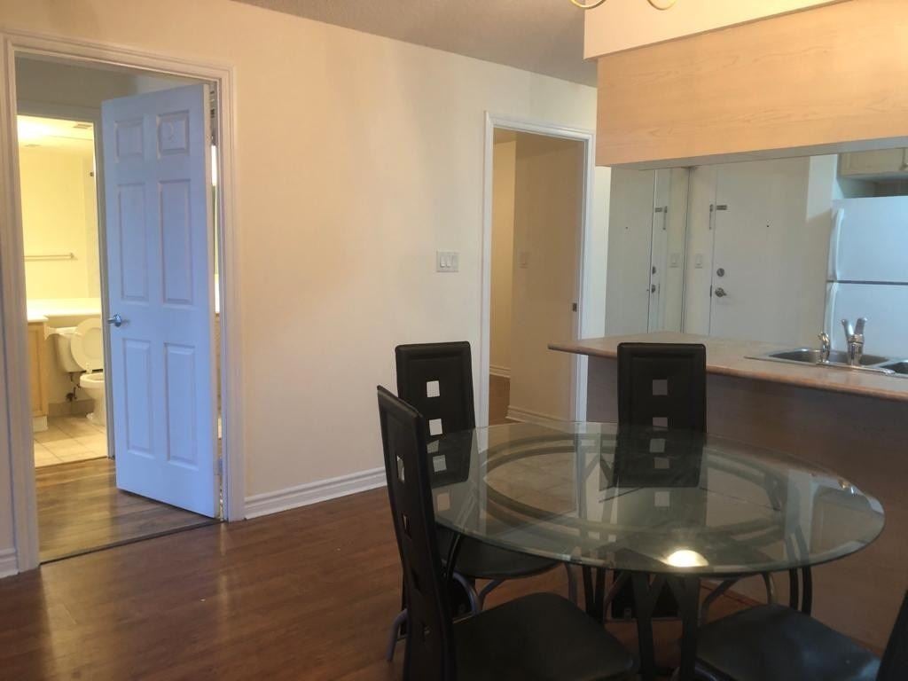 3880 Duke Of York Blvd, #2409