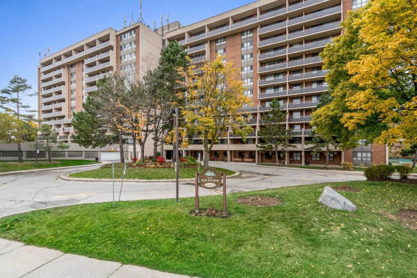 2929 Aquitaine Ave, Mississauga