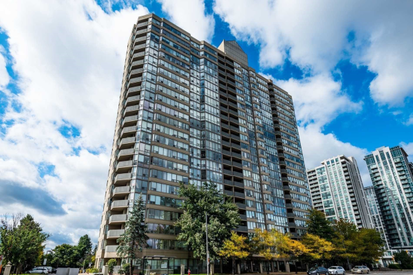 330 Rathburn Rd W, Mississauga