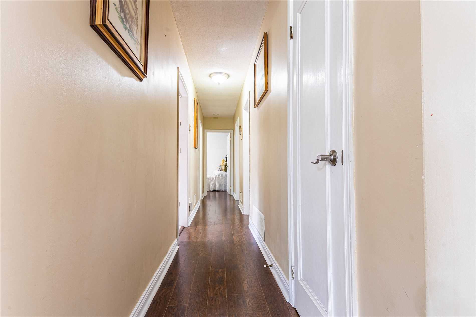 Listing W4998579 - Large Photo # 5