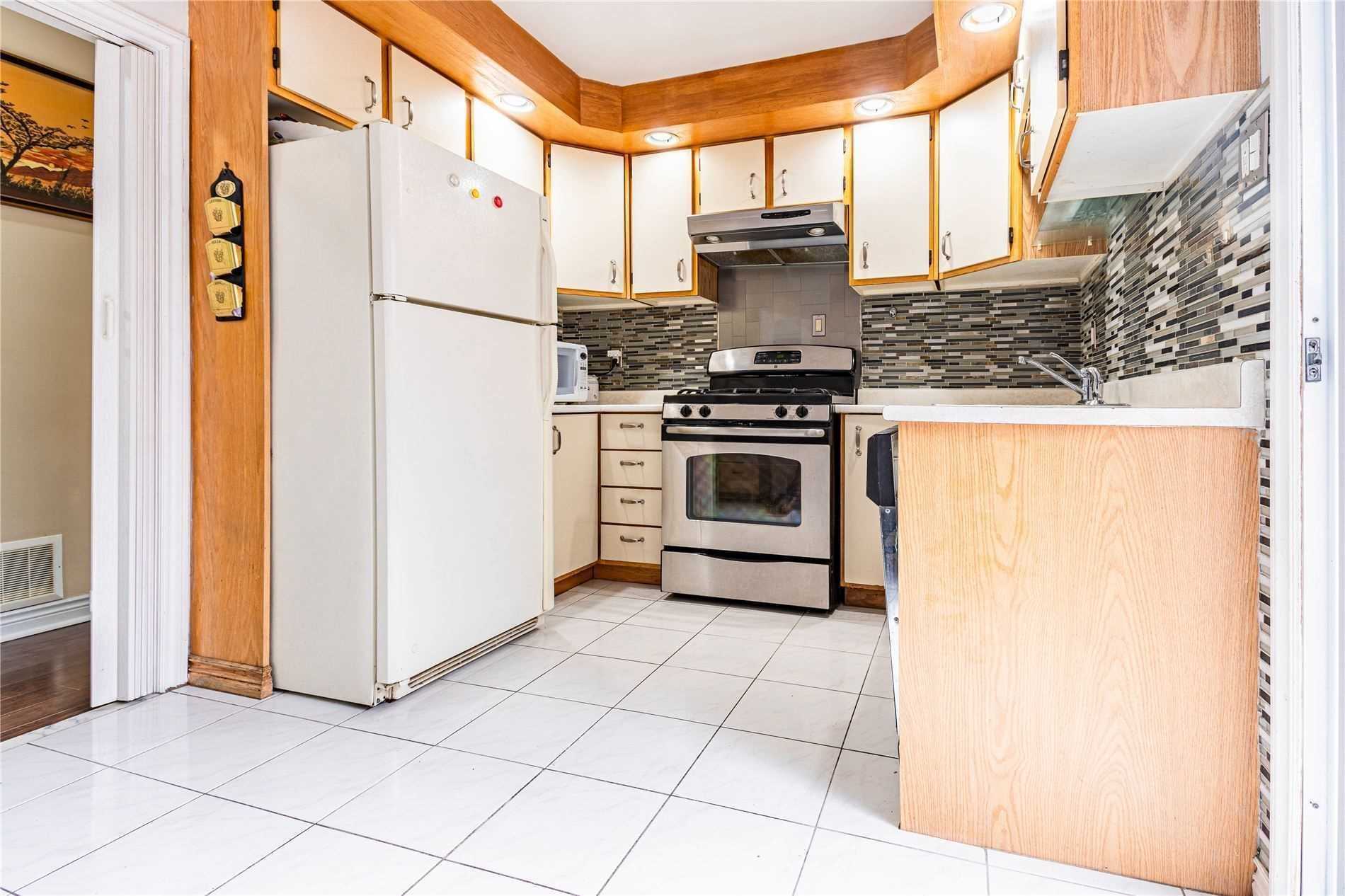 Listing W4998579 - Large Photo # 9