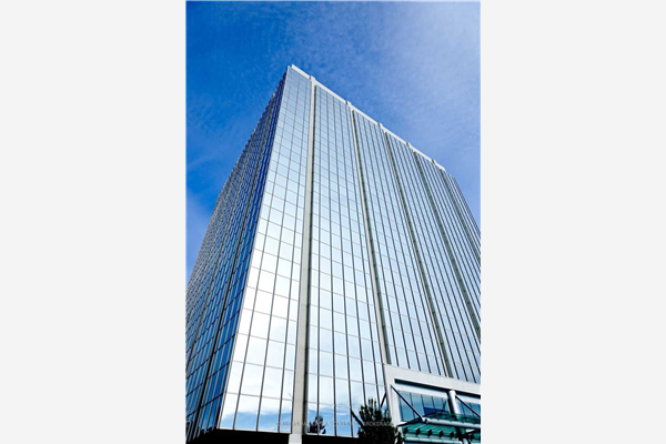 4 Robert Speck Pkwy, Mississauga