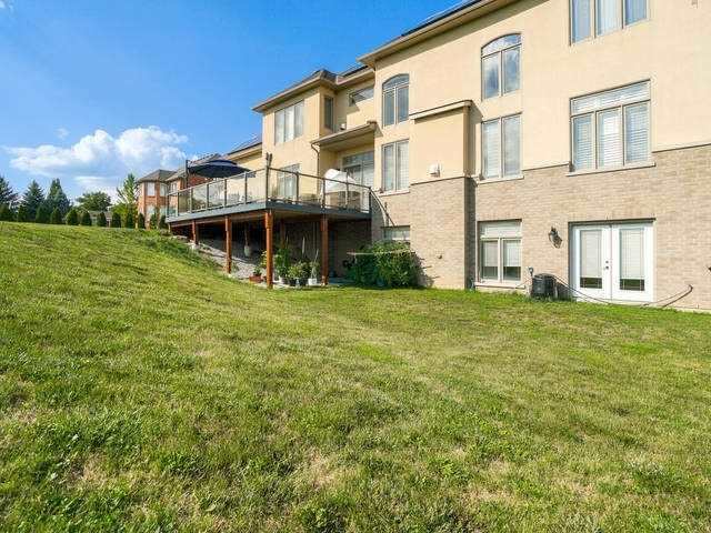 162 Confederation St