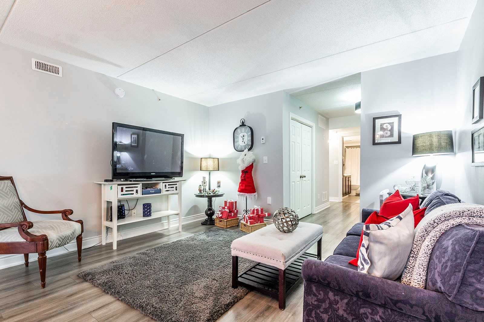 1491 Maple Ave, #111