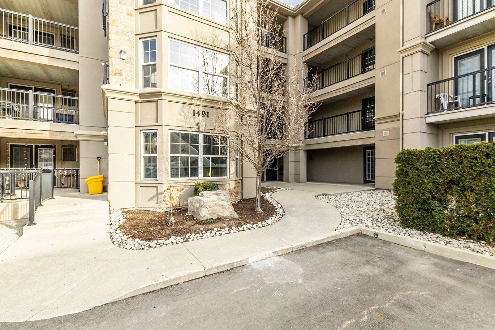 1491 Maple Ave, #111