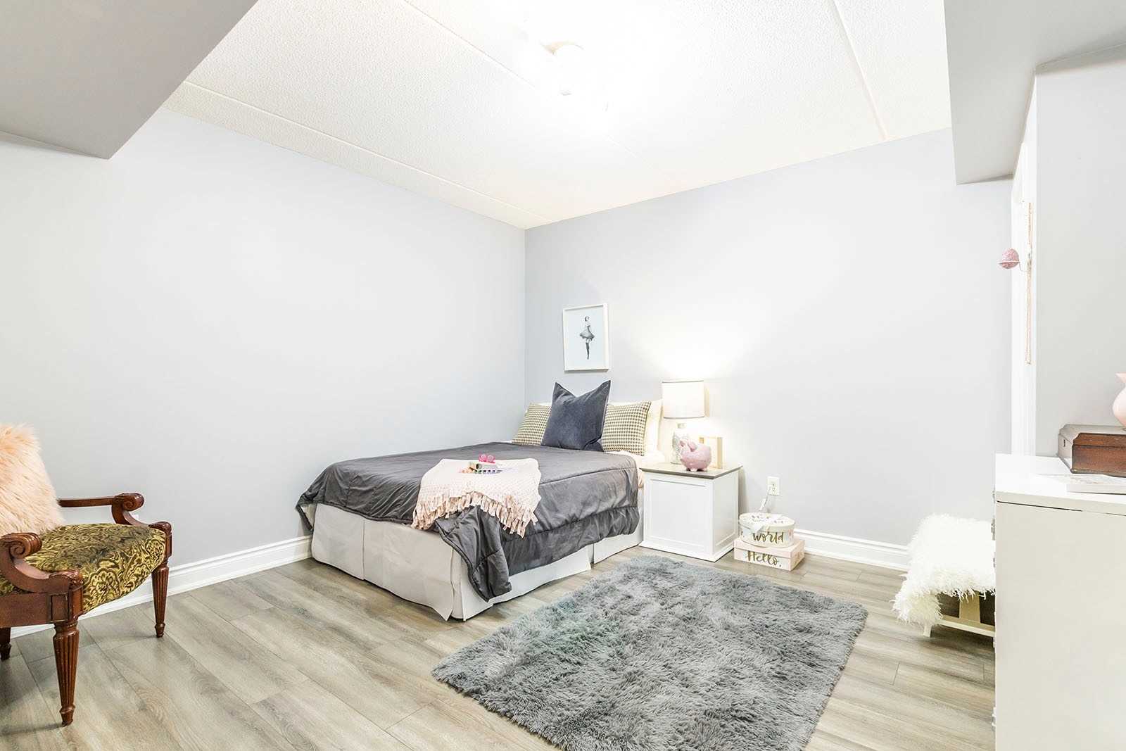 1491 Maple Ave, #111