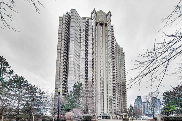 45 Kingsbridge Garden Circ 45 Kingsbridge Garden Circ