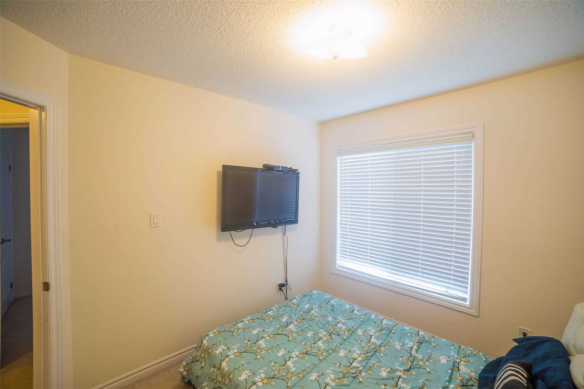 6 Abercove Clse