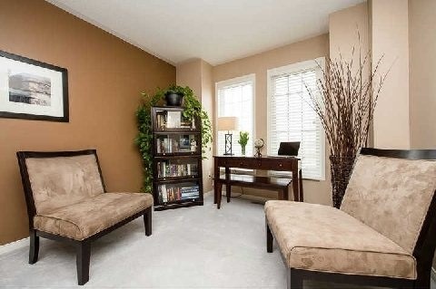 13 Galveston Cres